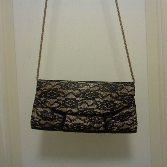 RETRO STYLE GREY & BLACK LACEY ENVELOPE PURSE - Picture 1 of 6